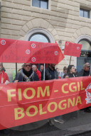 Bologna - Sciopero lavoratori settore trasporti dopo morte operaio sotto treno