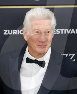 PEOPLE - Zurich Filmfestival: Richard Gere wird von Fans in Zürich empfangen