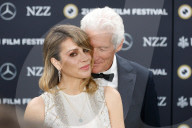 PEOPLE - Zurich Filmfestival: Richard Gere wird von Fans in Zürich empfangen