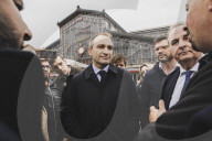 Torino, il sindaco Stefano Lo Russo incontra i cittadini al mercato di Porta Palazzo