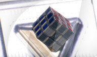 Le plus petit Rubik's Cube du monde créé pour les 50 ans du Rubik's Cube