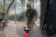 Ukrainian artillery crew at positions in Kharkiv region