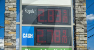 US gas prices fall below 3 dollars