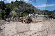 FEMA workers assist US victims of hurricane disasters