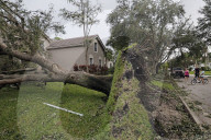 Hurricane Milton brings tornadoes with it to South Florida