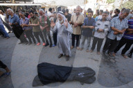 Gazans mourn at al Aqsa Martyrs hospital