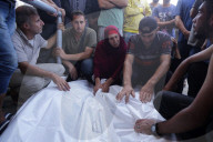 Gazans mourn at al Aqsa Martyrs hospital