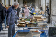 Torino - Al via la nuova edizione di Portici di Carta, la manifestazione letteraria organizzata dal Salone Internazionale del Libro