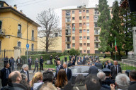 Milano - Deposizione di corone al Monumento ai piccoli martiri di Gorla