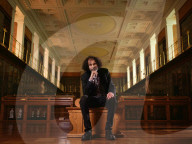 Guyanese-British sculptor and contemporary artist Hew LockeGuyanese-British sculptor and contemporary artist Hew Locke