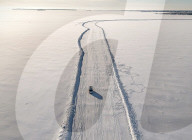 FEATURE - SN_BRR_EEZING_DOWN_06