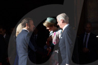 Le président français Emmanuel Macron, le roi Philippe de Belgique, la première dame Brigitte Macron et la reine Mathilde visitent l'exposition ""Louise Marie d'Orléans, première reine des Belges, un destin romantique" au château de Chantilly