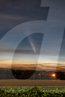 FEATURE - SN_COMET_OVER_FIELDS_03