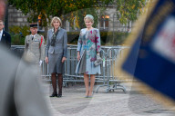 Le roi Philippe de Belgique et la reine Mathilde assistent à une cérémonie militaire lors de leur visite à Lille