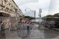 Esondazione del fiume Po presso i Murazzi di Torino