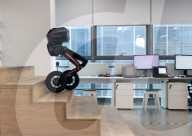 Le robot bipède Tron 1 ressemble au marcheur AT-ST de Star Wars