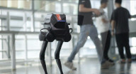 Le robot bipède Tron 1 ressemble au marcheur AT-ST de Star Wars
