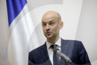 Foreign ministers of Ukraine and France meet in Kyiv