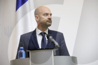 Foreign ministers of Ukraine and France meet in Kyiv