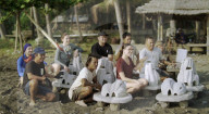 Pet ashes into eco-friendly underwater memorials