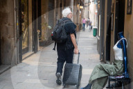 Barcelona, Impact of tourism on the housing crisis in Spain