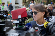 San Lazzaro di Savena, inaugurazione di Pass, taglia il nastro Roberto Mancini
