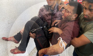 Wounded Palestinians arrive hospital