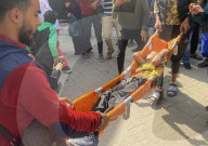 Wounded Palestinians arrive hospital