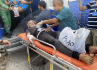 Wounded Palestinians arrive hospital