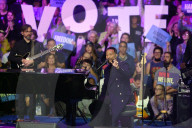 Star power comes to Philadelphia for Kamala Harris