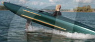 Le Pegasus est un hydroptère électrique, conçu en fibre de carbone