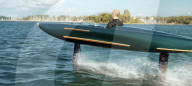 Le Pegasus est un hydroptère électrique, conçu en fibre de carbone