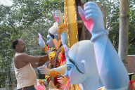 Painting Hindu goddess Kali idols