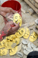 Painting Hindu goddess Kali idols