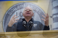 Tim Walz campaigns in Pennsylvania