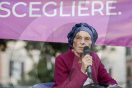 Roma, Emma Bonino a piazza Vittorio per la difesa dellâ€™aborto e della 194