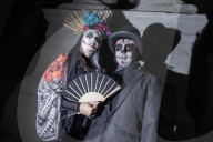 Milano Piazza Duomo. Parata per il Dia de los Muertos