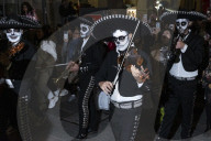 Milano Piazza Duomo. Parata per il Dia de los Muertos