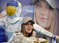 Autograph show of Ukrainian sabre fencer Olga Kharlan in Kyiv