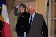 Le premier ministre Michel Barnier accueille Marcel Ciolacu, premier ministre de la Roumanie, pour un dîner d'état à l'hôtel de Matignon à Paris