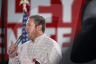 Missouri GOP makes campaign stop in Chesterfield