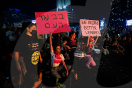 Israelis protest Netanyahu's firing of Minister of Defence, Yoav Gallant
