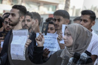 Palestinian students demand opening of Gaza exits