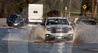 Heavy rains cause flash flooding in St Louis area 