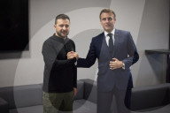 Zelensky meets with Macron