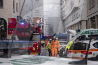 Milano, incendio in corso Vittorio Emanuele a seguito di un cortocircuito nei sotterranei di un palazzo