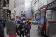 Milano, incendio in corso Vittorio Emanuele a seguito di un cortocircuito nei sotterranei di un palazzo