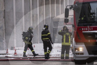 Milano, incendio in corso Vittorio Emanuele a seguito di un cortocircuito nei sotterranei di un palazzo