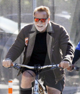 PREMIUM EXCLUSIVE Arnold Schwarzenegger Hits Santa Monica Streets for Morning Ride Amid Post-Election Buzz