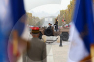 Prime Minister Kier Starmer lays a wreath at l'Arc de triomphe